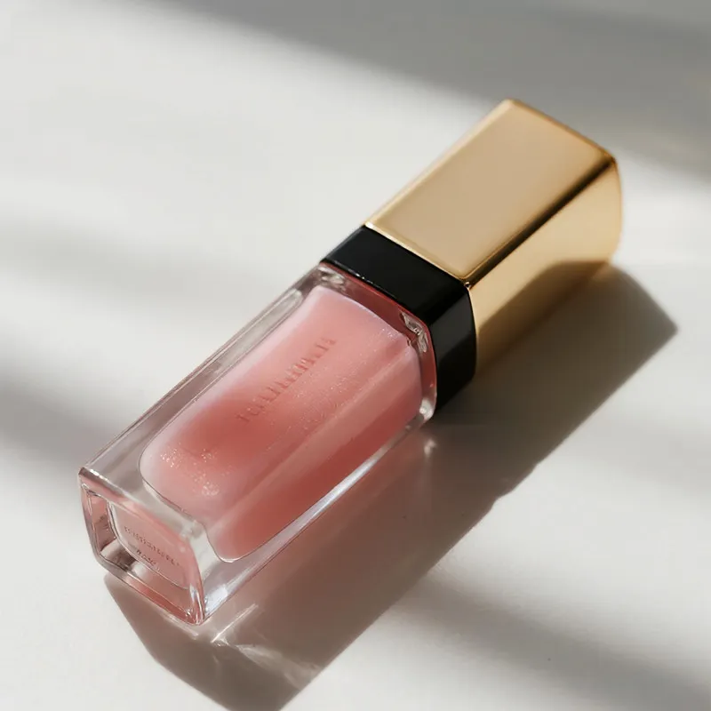 Persediaan lip gloss di Cina