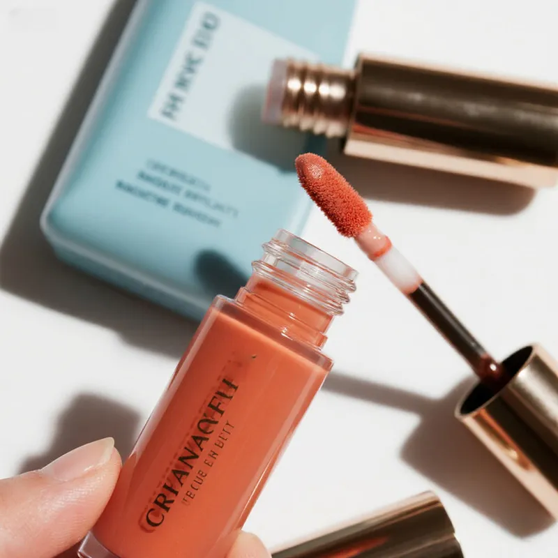 Label pribadi lip gloss di Cina